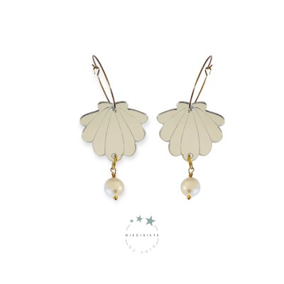 PENDIENTES ARO CONCHA PERLA NATURAL